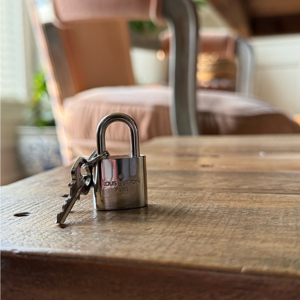 Louis Vuitton Silver Keys and Padlock | Polished Silver Lock and Key Set - Picture 16 of 17